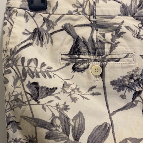 Talbots bird and floral gray over cream soft jeans! - Picture 3 of 3